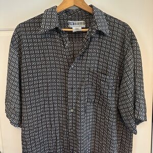 Vintage Men’s Button-Up Shirt Black and White Geometric Pattern Size L
